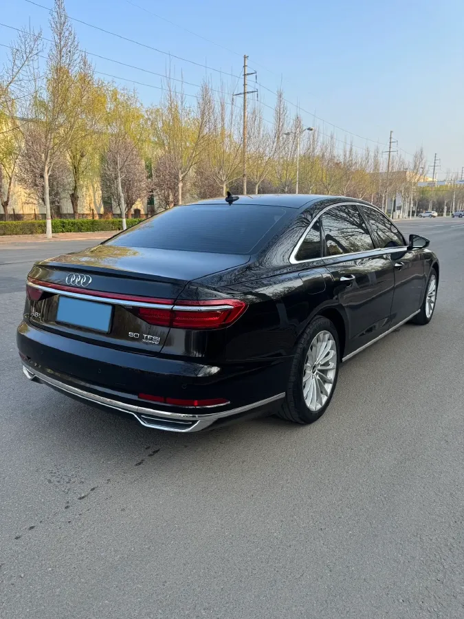 2021 Audi A8 3.0T 286HP V6 8AT,autocango,china used car exporter,china ev exporter,chinese used car exporter,chinese used ev exporter
