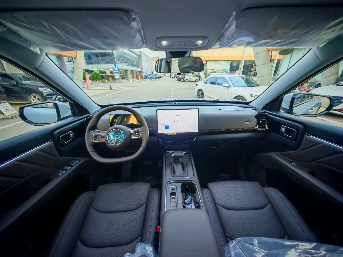 2026 Geely Galaxy Starshine 6 1.5L 112HP L4 1DHT PHEV,autocango,china used car exporter,china ev exporter,chinese used car exporter,chinese used ev exporter