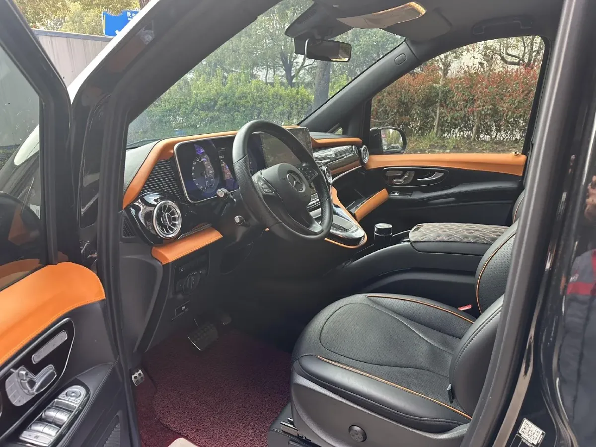 2023 Mercedes-Benz Vito 2.0T 211HP L4 9AT,autocango,china used car exporter,china ev exporter,chinese used car exporter,chinese used ev exporter