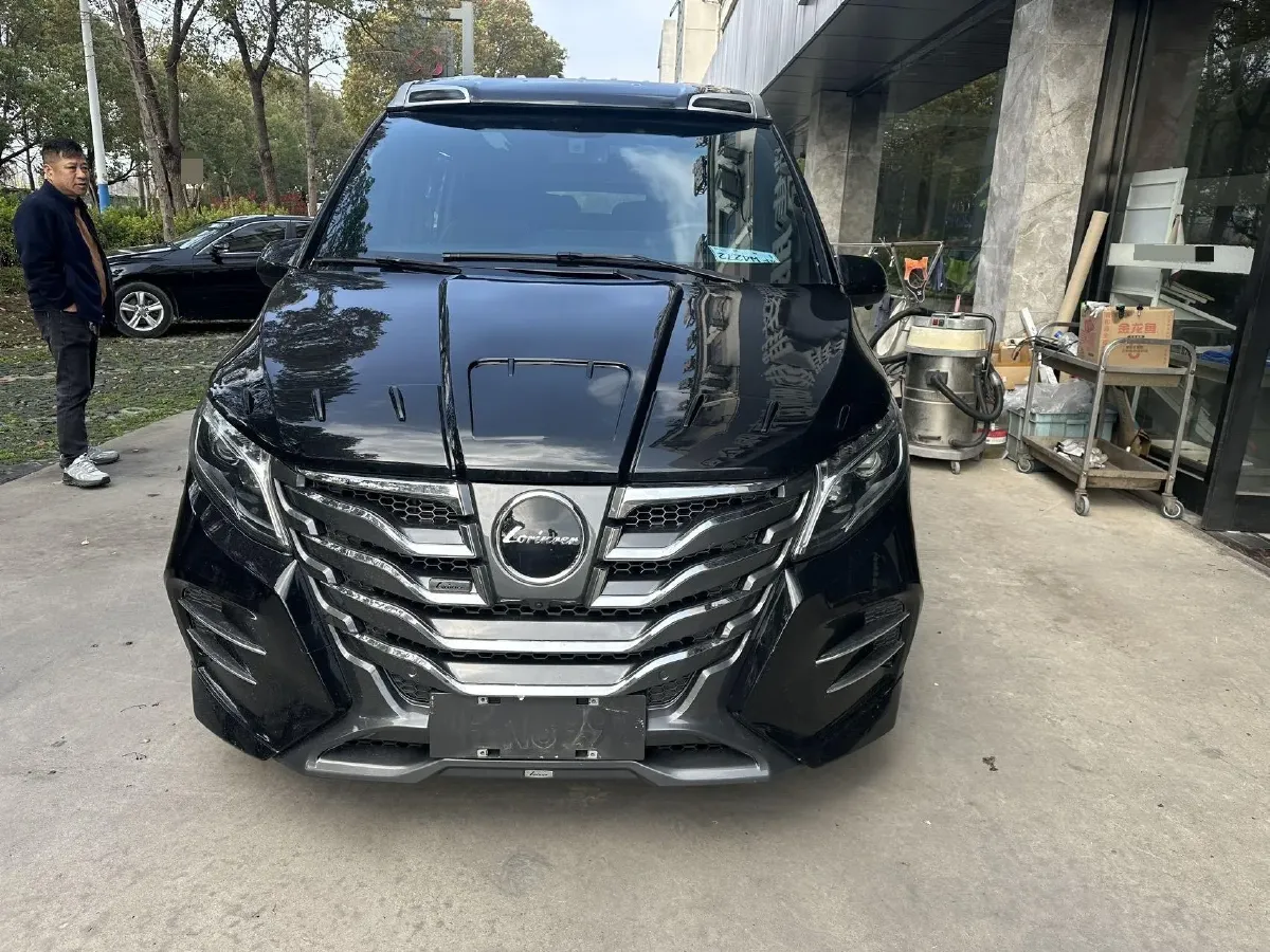 2023 Mercedes-Benz Vito 2.0T 211HP L4 9AT,autocango,china used car exporter,china ev exporter,chinese used car exporter,chinese used ev exporter