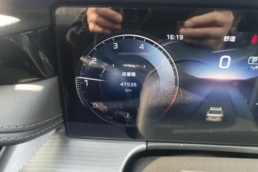 2024 HongQi H5 2.0T 224HP L4 8AT,autocango,china used car exporter,china ev exporter,chinese used car exporter,chinese used ev exporter