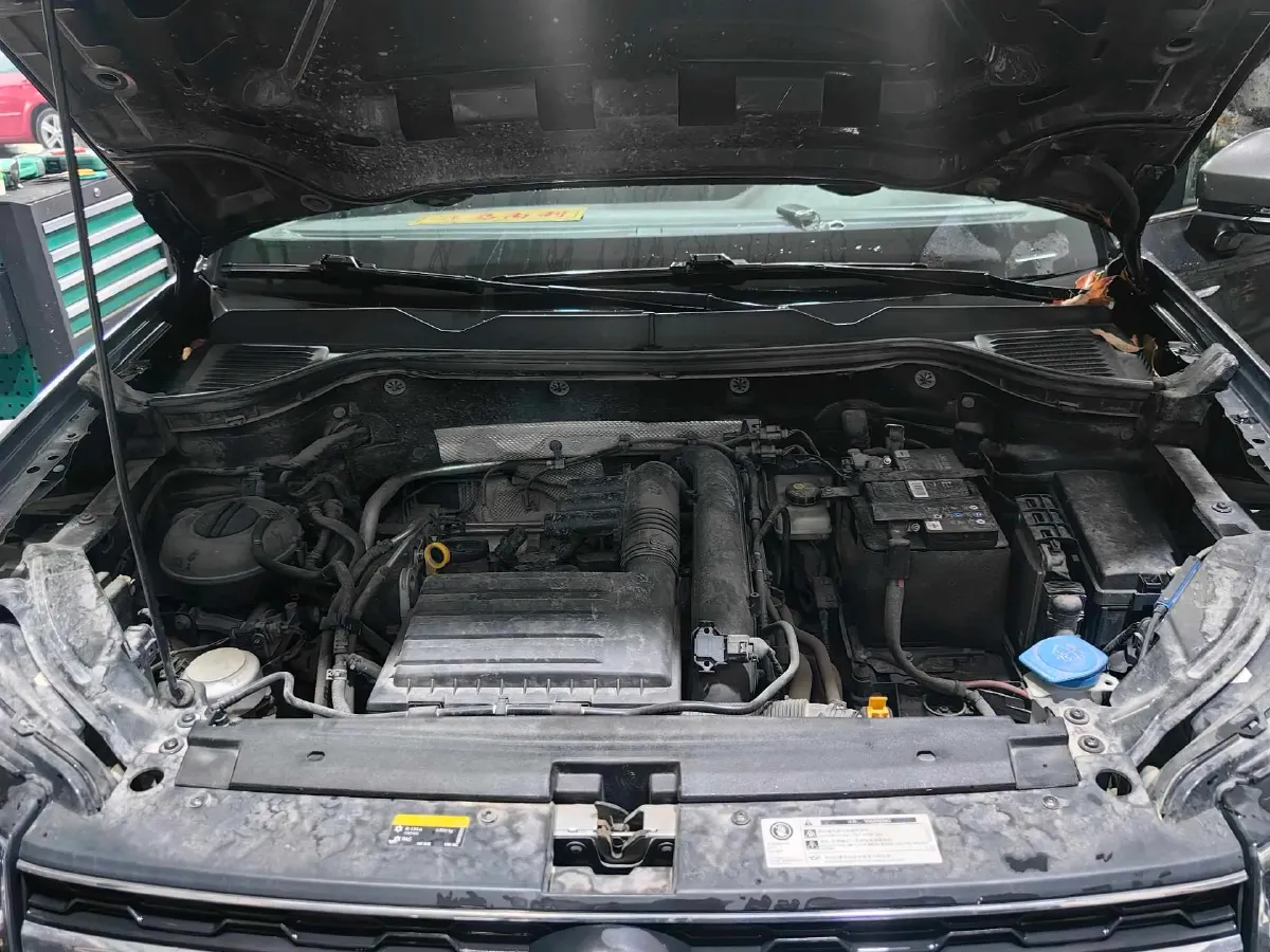 2019 MINI MINI 1.5T 102HP L3 7DCT,autocango,china used car exporter,china ev exporter,chinese used car exporter,chinese used ev exporter