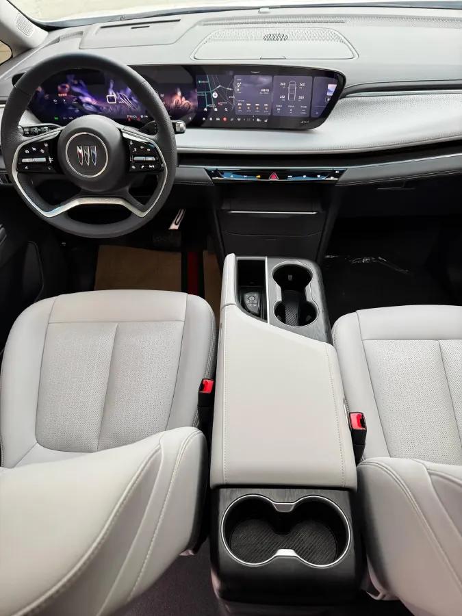 2025 Buick GL8 2.0T 237HP L4 9AT,autocango,china used car exporter,china ev exporter,chinese used car exporter,chinese used ev exporter