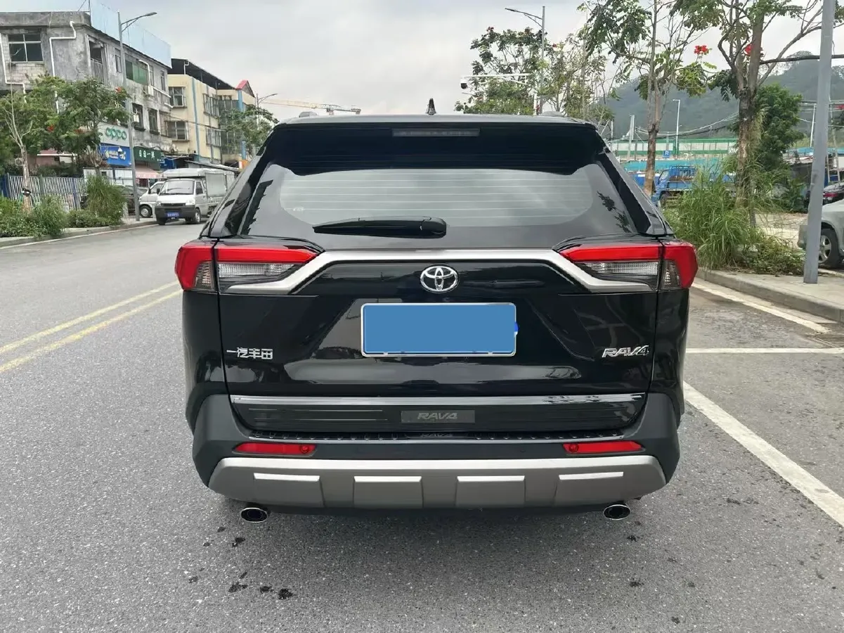 2024 Toyota RAV4 2.0L 171HP L4 CVT,autocango,china used car exporter,china ev exporter,chinese used car exporter,chinese used ev exporter