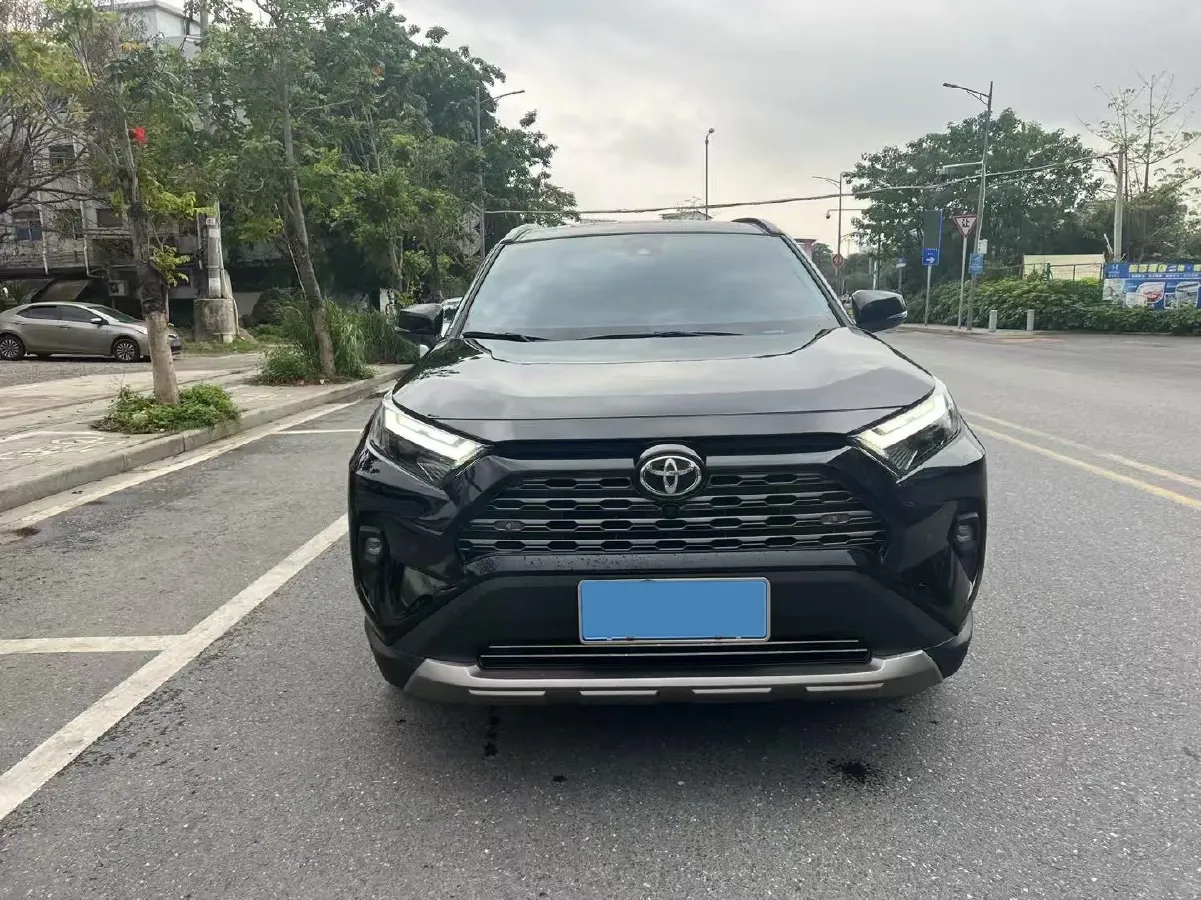 2024 Toyota RAV4 2.0L 171HP L4 CVT,autocango,china used car exporter,china ev exporter,chinese used car exporter,chinese used ev exporter