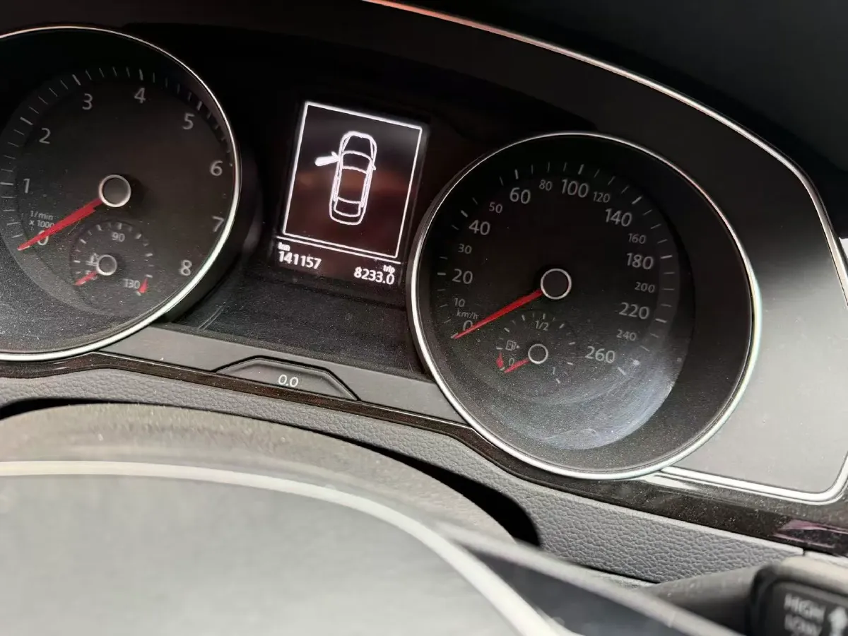 2018 Volkswagen Magotan 1.8T 180HP L4 7DCT,autocango,china used car exporter,china ev exporter,chinese used car exporter,chinese used ev exporter