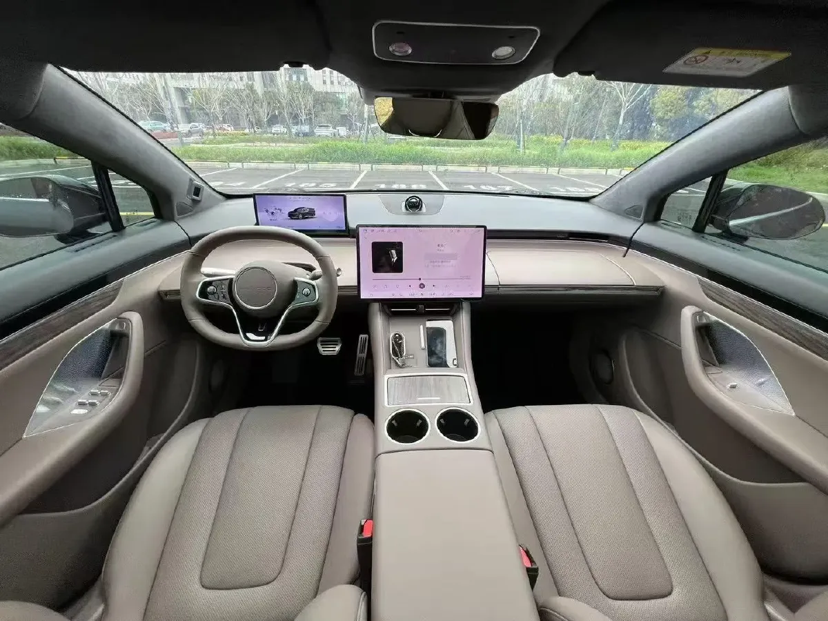 2025 Luxeed R7 REEV 156HP REEV 37KWH,autocango,china used car exporter,china ev exporter,chinese used car exporter,chinese used ev exporter