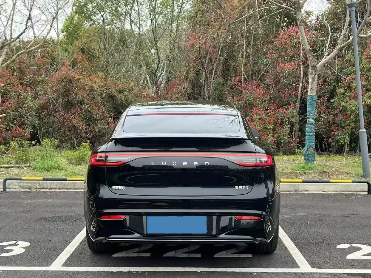 2025 Luxeed R7 REEV 156HP REEV 37KWH,autocango,china used car exporter,china ev exporter,chinese used car exporter,chinese used ev exporter
