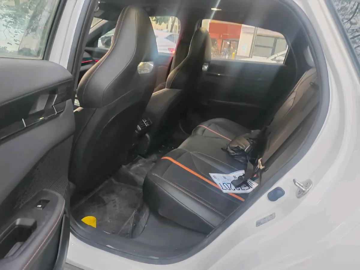 2024 ChangAn UNI-V 1.5T 188HP L4 7DCT,autocango,china used car exporter,china ev exporter,chinese used car exporter,chinese used ev exporter