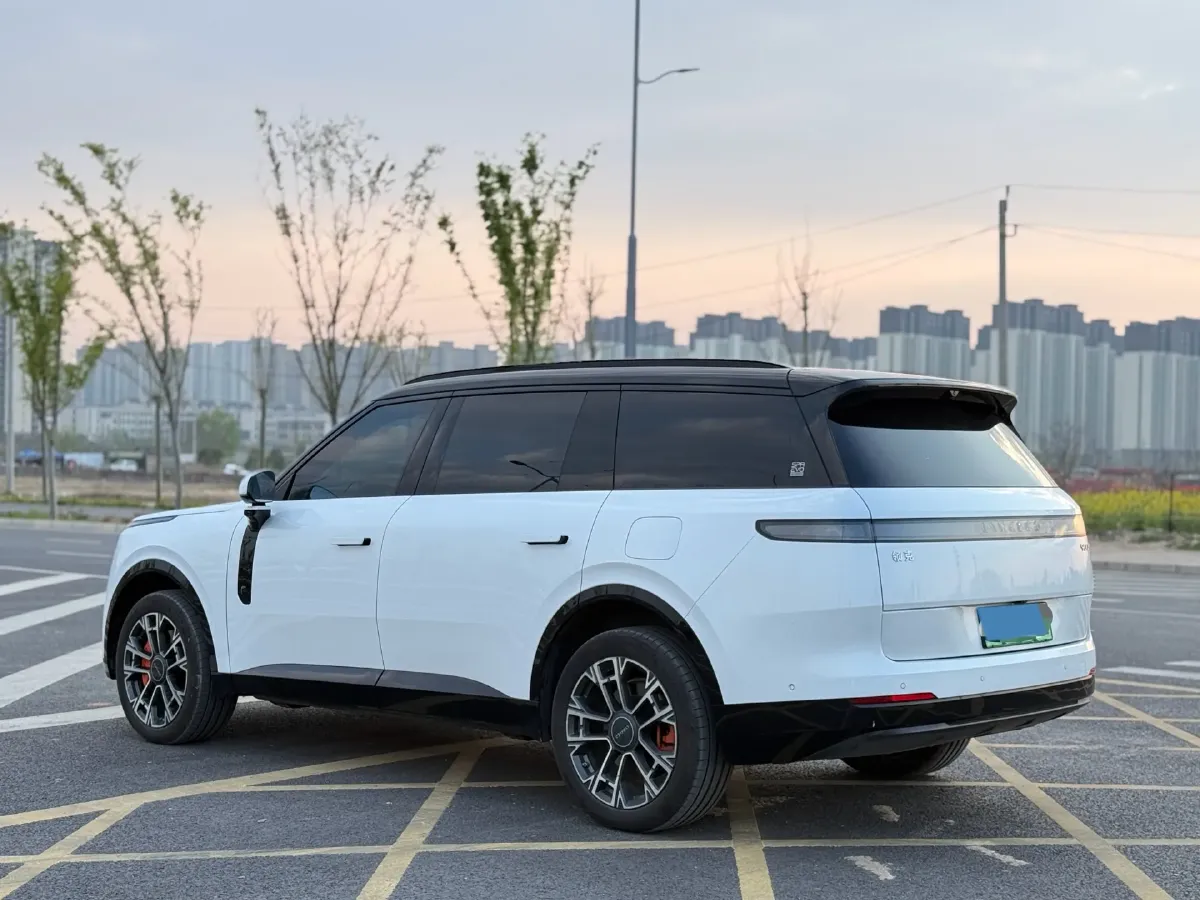 2025 LYNK&CO 900 1.5T 190HP L4 3DHT PHEV 43.3KWH,autocango,china used car exporter,china ev exporter,chinese used car exporter,chinese used ev exporter