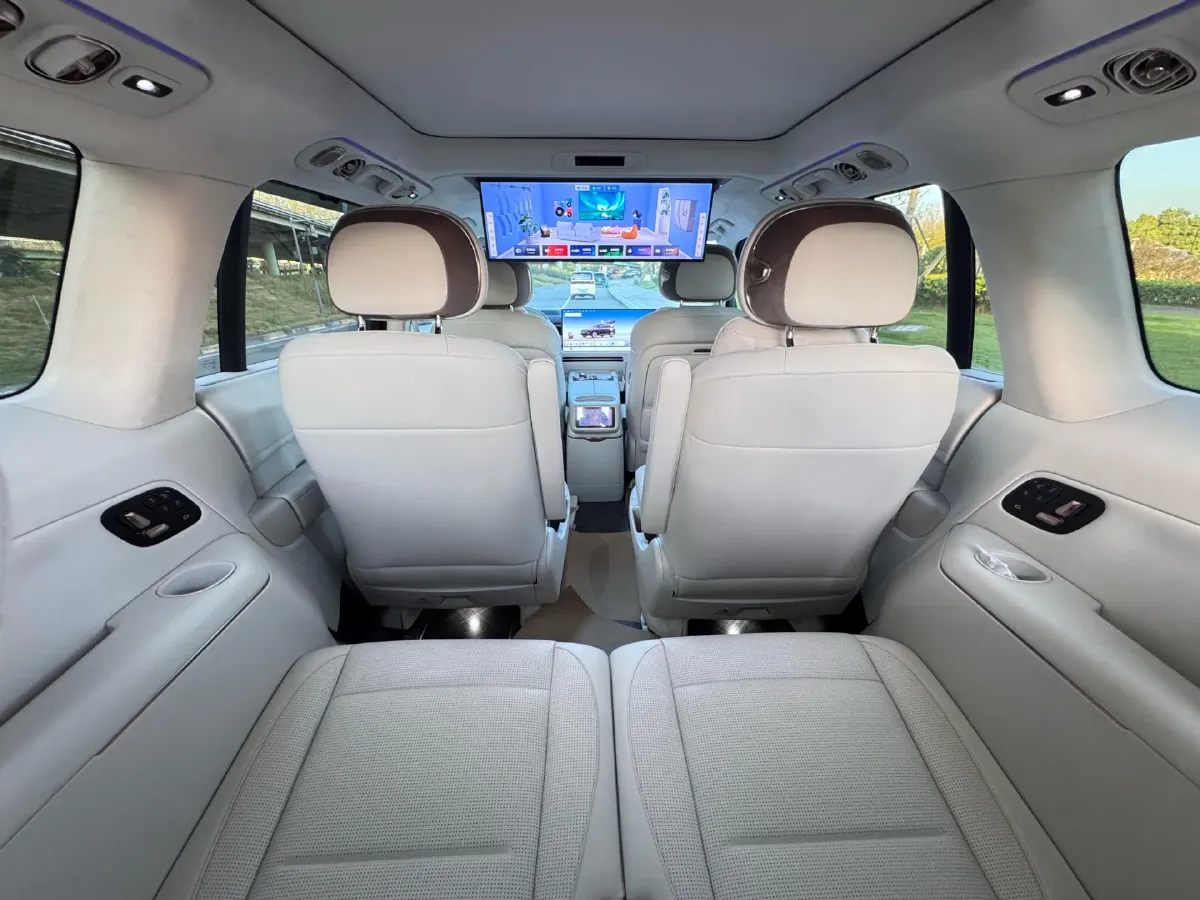 2025 LYNK&CO 900 1.5T 190HP L4 3DHT PHEV 43.3KWH,autocango,china used car exporter,china ev exporter,chinese used car exporter,chinese used ev exporter