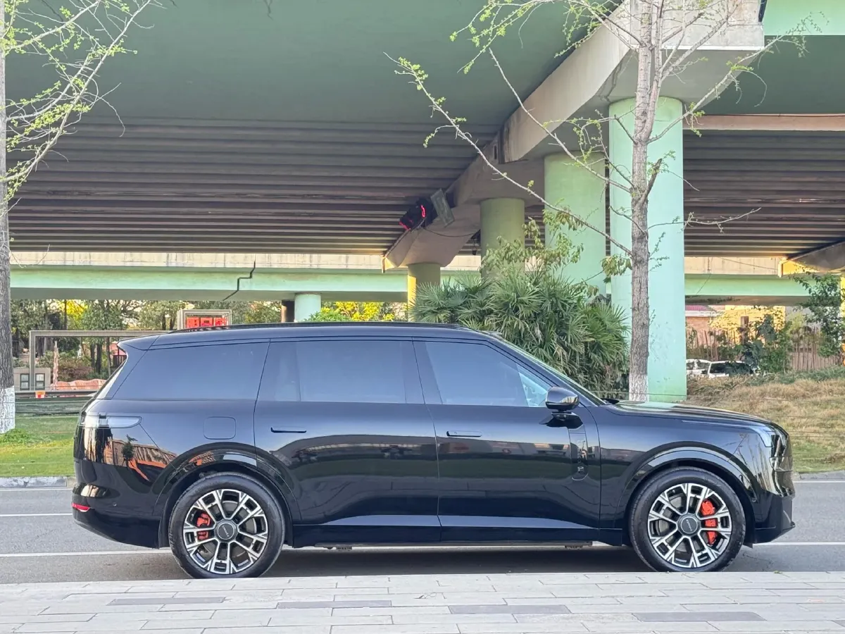 2025 LYNK&CO 900 1.5T 190HP L4 3DHT PHEV 43.3KWH,autocango,china used car exporter,china ev exporter,chinese used car exporter,chinese used ev exporter