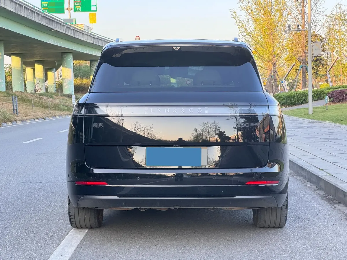 2025 LYNK&CO 900 1.5T 190HP L4 3DHT PHEV 43.3KWH,autocango,china used car exporter,china ev exporter,chinese used car exporter,chinese used ev exporter