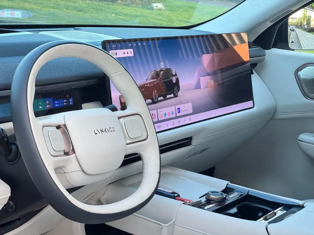 2025 LYNK&CO 900 1.5T 190HP L4 3DHT PHEV 43.3KWH,autocango,china used car exporter,china ev exporter,chinese used car exporter,chinese used ev exporter