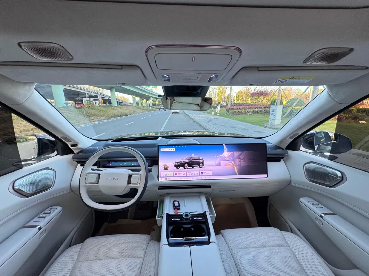 2025 LYNK&CO 900 1.5T 190HP L4 3DHT PHEV 43.3KWH,autocango,china used car exporter,china ev exporter,chinese used car exporter,chinese used ev exporter