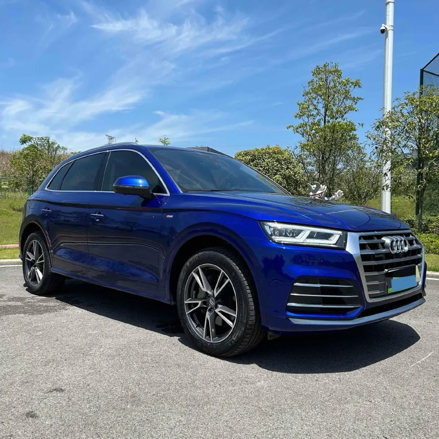 2020 Audi Q5L 2.0T 190HP L4 7DCT,autocango,china used car exporter,china ev exporter,chinese used car exporter,chinese used ev exporter