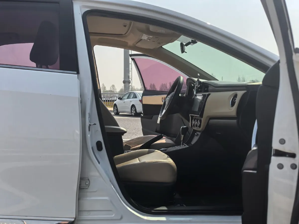 2017 Toyota Corolla 1.2T 116HP L4 CVT,autocango,china used car exporter,china ev exporter,chinese used car exporter,chinese used ev exporter