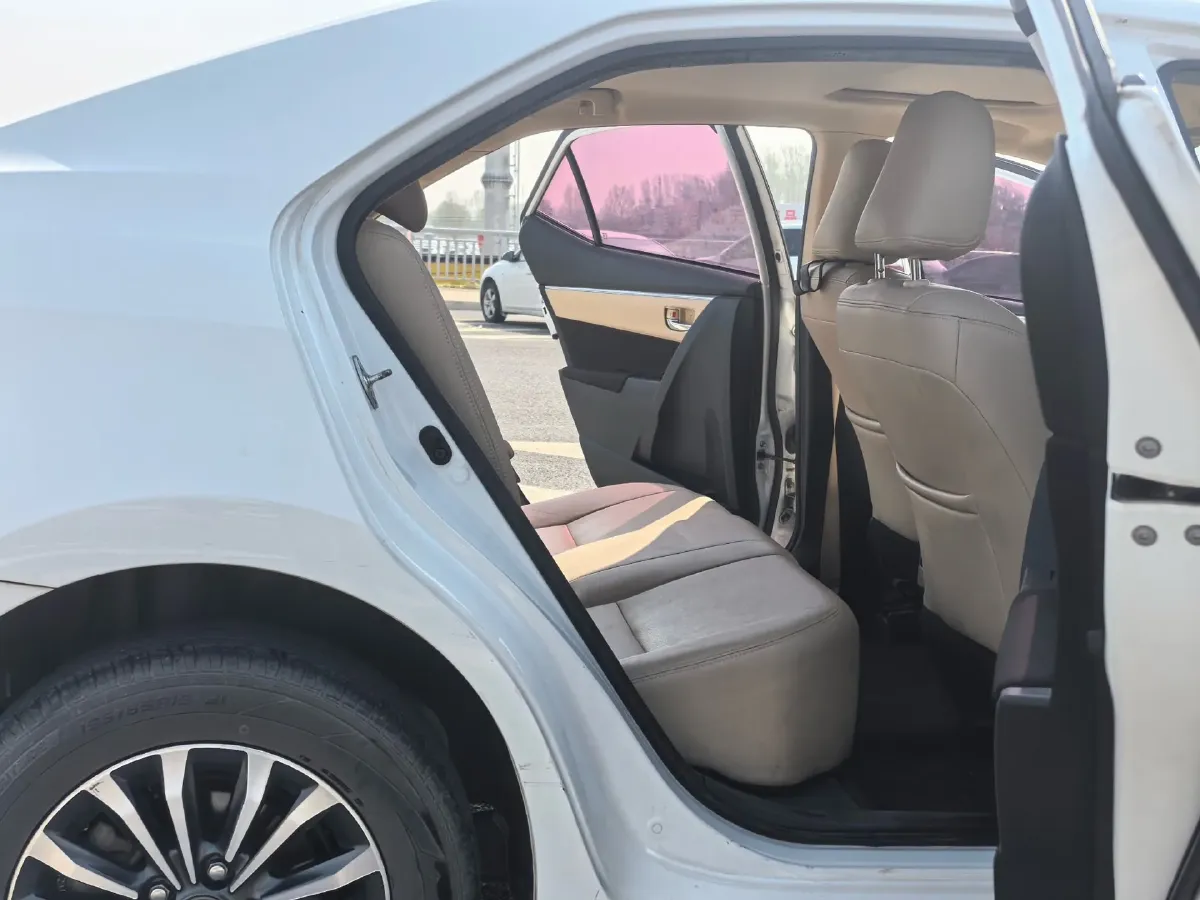 2017 Toyota Corolla 1.2T 116HP L4 CVT,autocango,china used car exporter,china ev exporter,chinese used car exporter,chinese used ev exporter