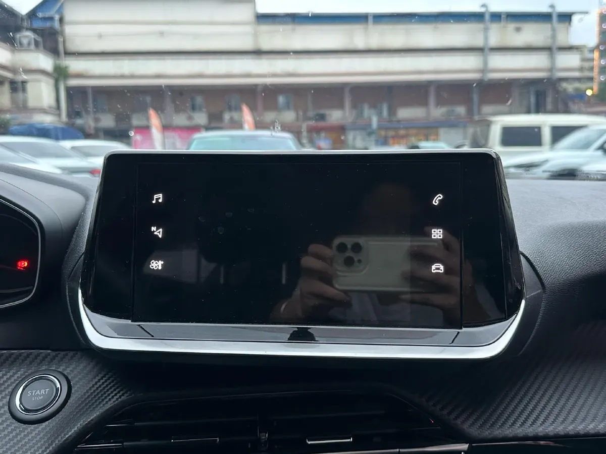 2022 Peugeot 2008 1.2T 136HP L3 6DCT,autocango,china used car exporter,china ev exporter,chinese used car exporter,chinese used ev exporter