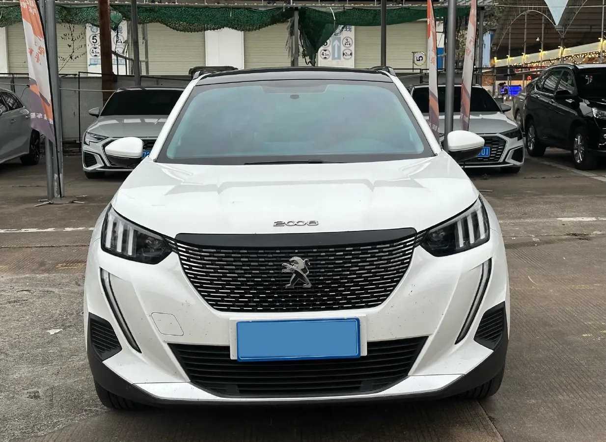 2022 Peugeot 2008 1.2T 136HP L3 6DCT,autocango,china used car exporter,china ev exporter,chinese used car exporter,chinese used ev exporter