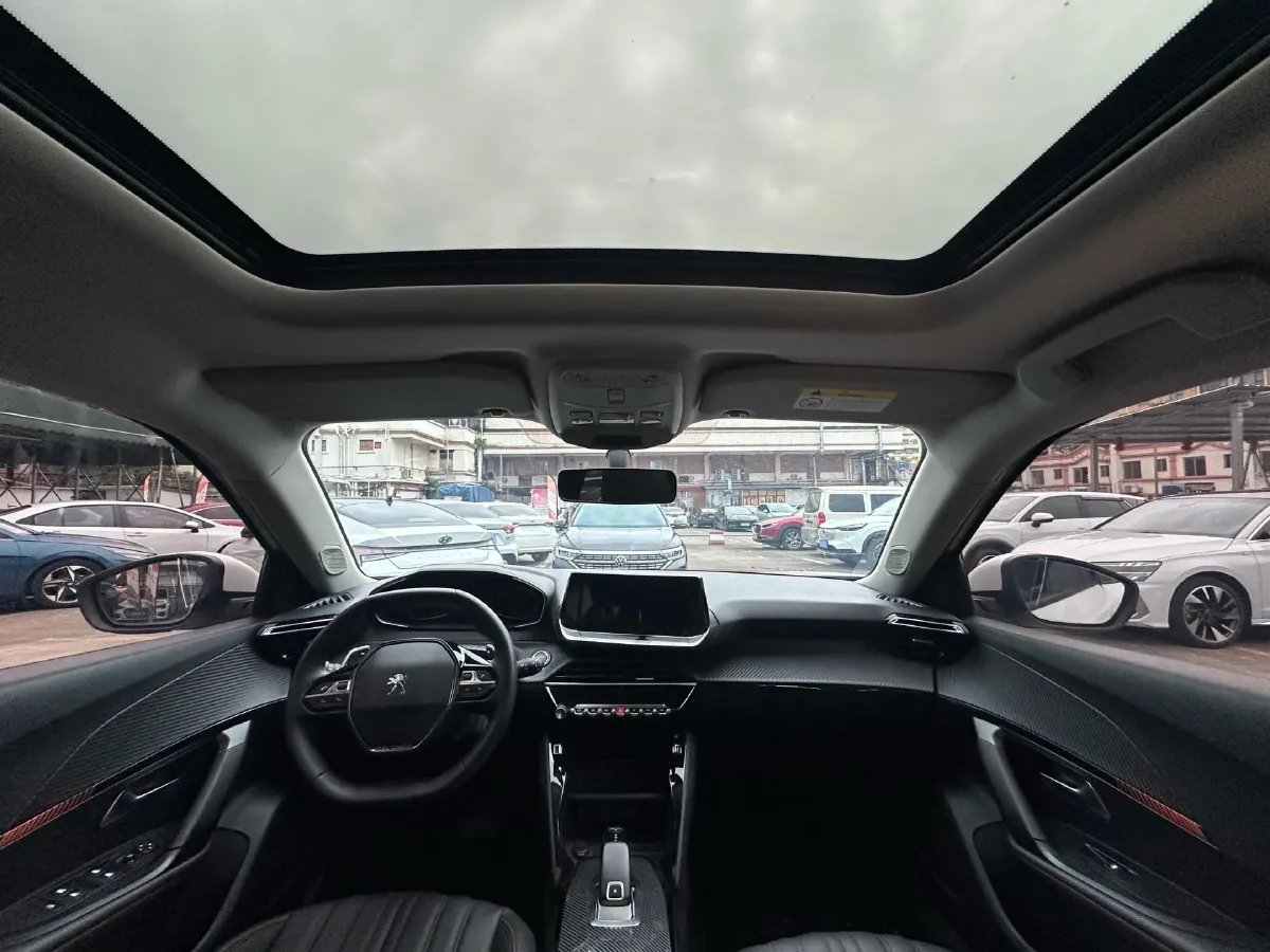 2022 Peugeot 2008 1.2T 136HP L3 6DCT,autocango,china used car exporter,china ev exporter,chinese used car exporter,chinese used ev exporter