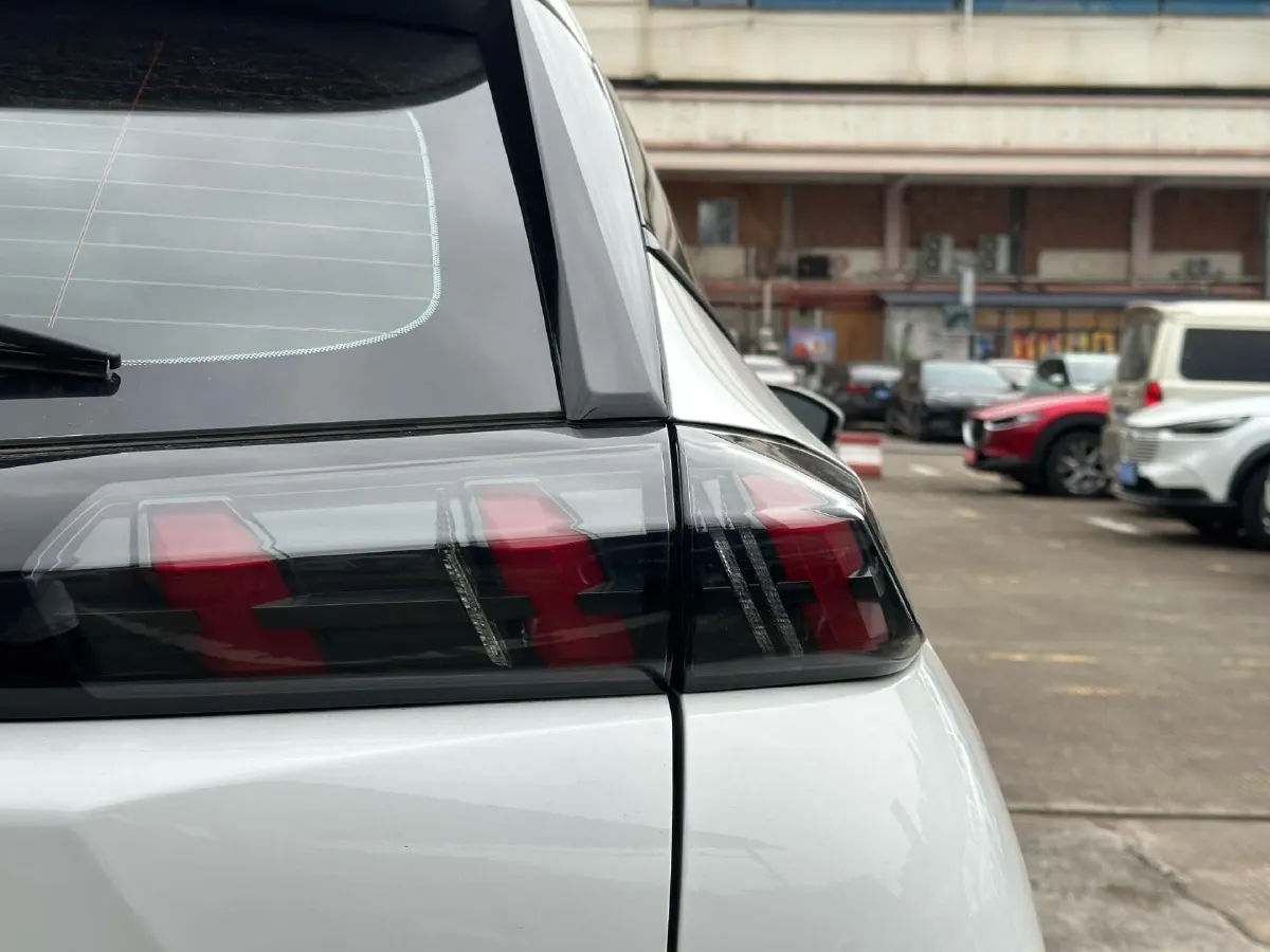 2022 Peugeot 2008 1.2T 136HP L3 6DCT,autocango,china used car exporter,china ev exporter,chinese used car exporter,chinese used ev exporter