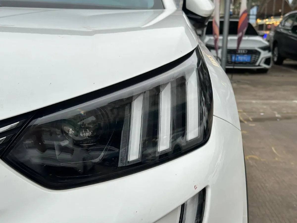 2022 Peugeot 2008 1.2T 136HP L3 6DCT,autocango,china used car exporter,china ev exporter,chinese used car exporter,chinese used ev exporter