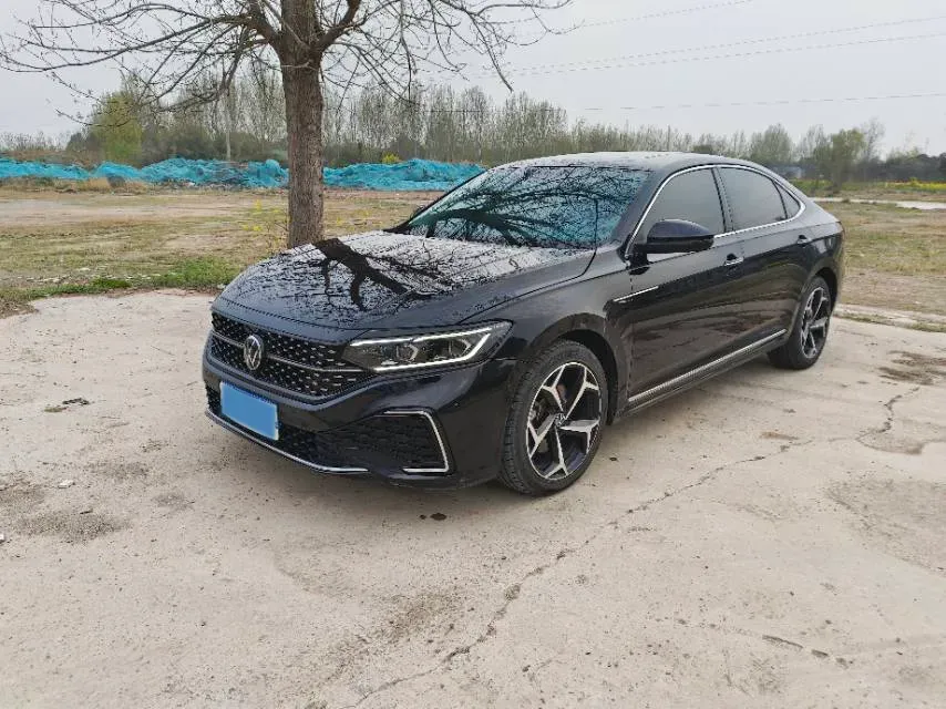 2023 Volkswagen Passat 2.0T 186HP L4 7DCT,autocango,china used car exporter,china ev exporter,chinese used car exporter,chinese used ev exporter