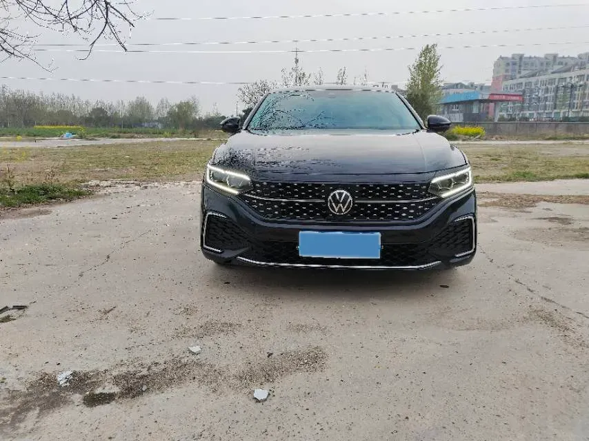 2023 Volkswagen Passat 2.0T 186HP L4 7DCT,autocango,china used car exporter,china ev exporter,chinese used car exporter,chinese used ev exporter