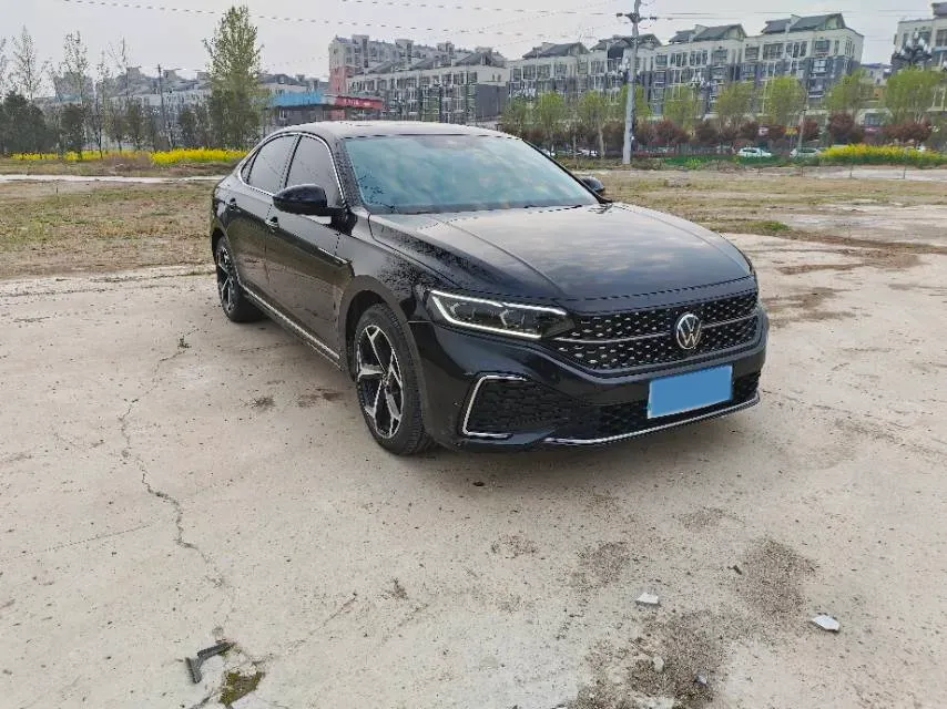 2023 Volkswagen Passat 2.0T 186HP L4 7DCT,autocango,china used car exporter,china ev exporter,chinese used car exporter,chinese used ev exporter