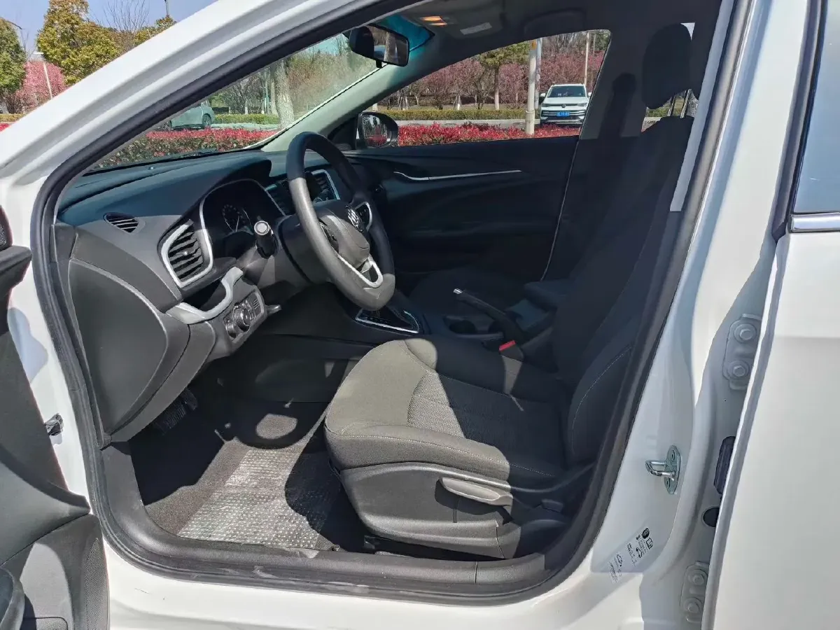 2021 Buick Excelle 1.5L 113HP L4 6AT,autocango,china used car exporter,china ev exporter,chinese used car exporter,chinese used ev exporter