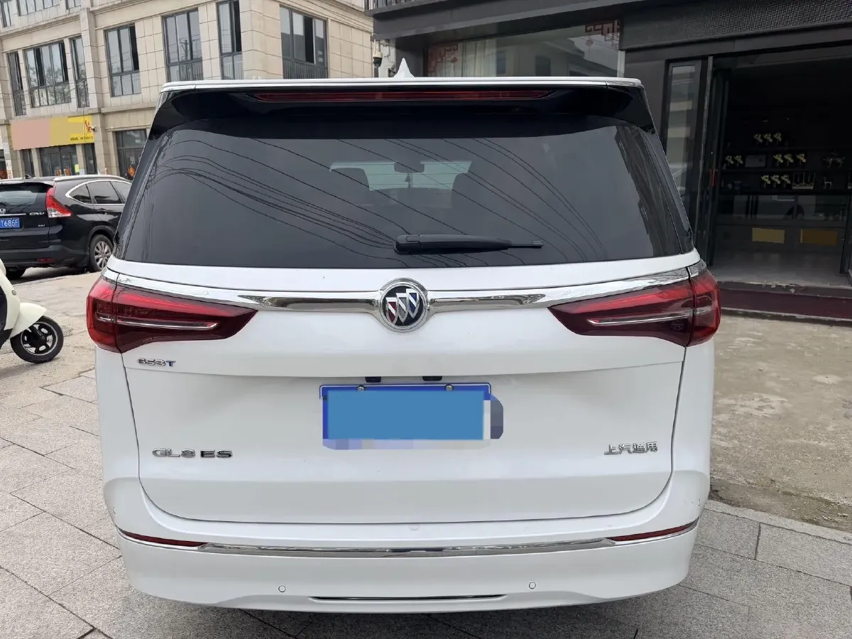 2023 Buick GL8 2.0T 237HP L4 9AT,autocango,china used car exporter,china ev exporter,chinese used car exporter,chinese used ev exporter