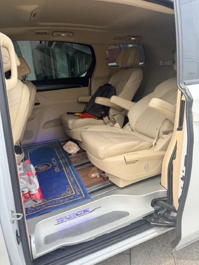 2023 Buick GL8 2.0T 237HP L4 9AT,autocango,china used car exporter,china ev exporter,chinese used car exporter,chinese used ev exporter