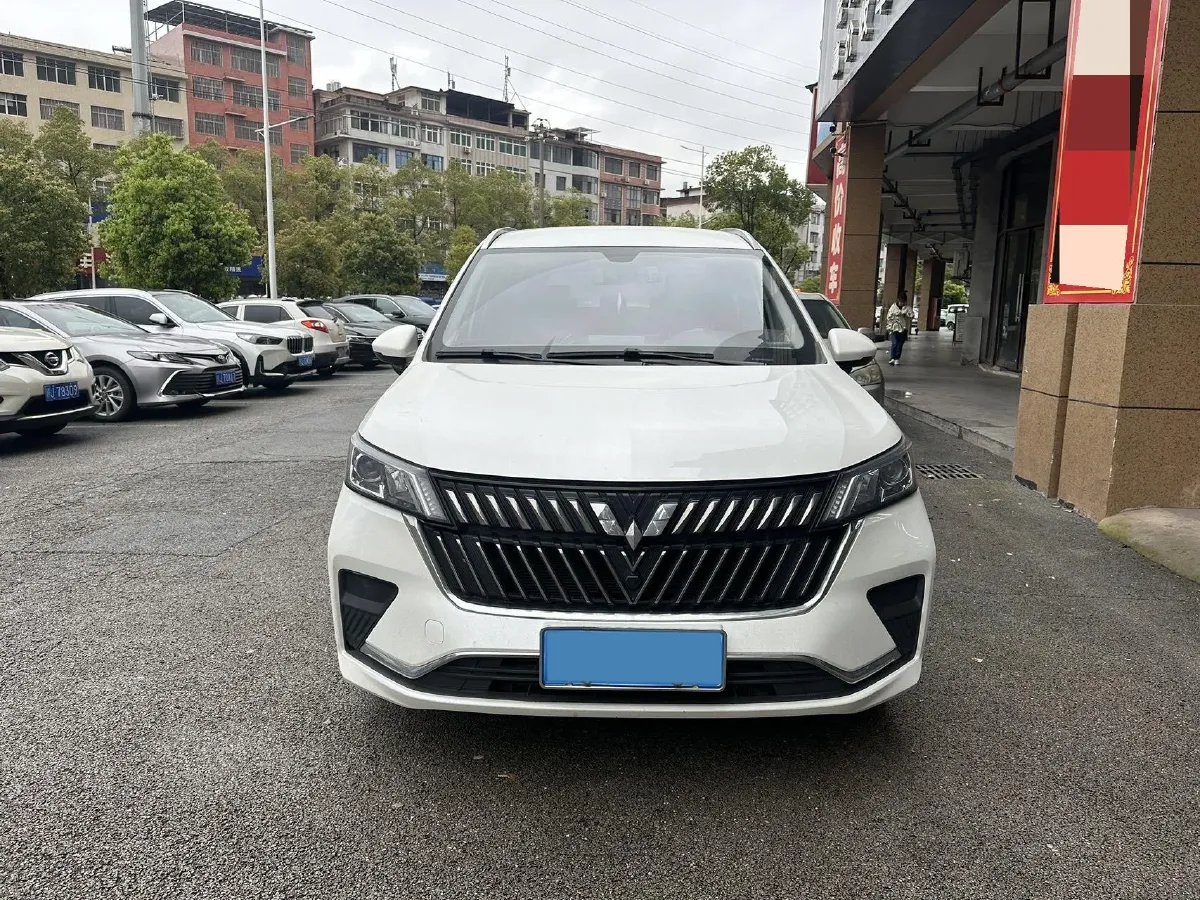 2022 WuLing JiaChen 1.5T 147HP L4 6MT,autocango,china used car exporter,china ev exporter,chinese used car exporter,chinese used ev exporter