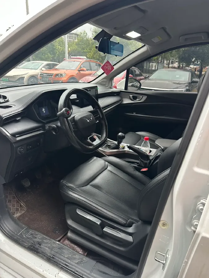 2022 WuLing JiaChen 1.5T 147HP L4 6MT,autocango,china used car exporter,china ev exporter,chinese used car exporter,chinese used ev exporter