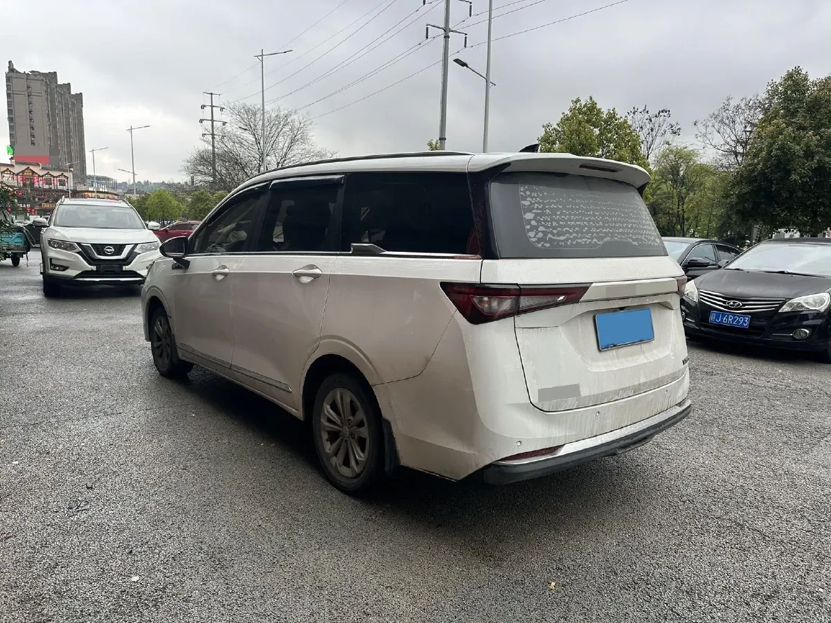 2022 WuLing JiaChen 1.5T 147HP L4 6MT,autocango,china used car exporter,china ev exporter,chinese used car exporter,chinese used ev exporter