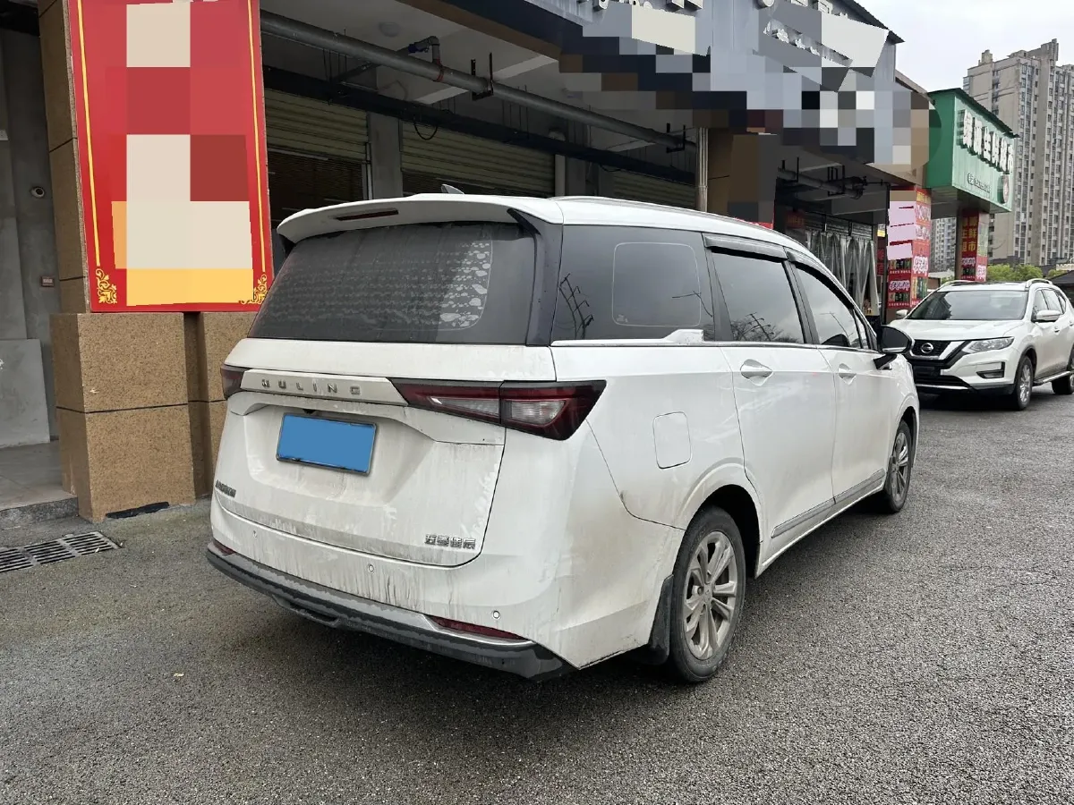 2022 WuLing JiaChen 1.5T 147HP L4 6MT,autocango,china used car exporter,china ev exporter,chinese used car exporter,chinese used ev exporter