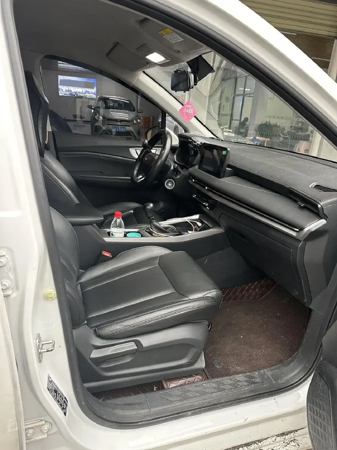 2022 WuLing JiaChen 1.5T 147HP L4 6MT,autocango,china used car exporter,china ev exporter,chinese used car exporter,chinese used ev exporter