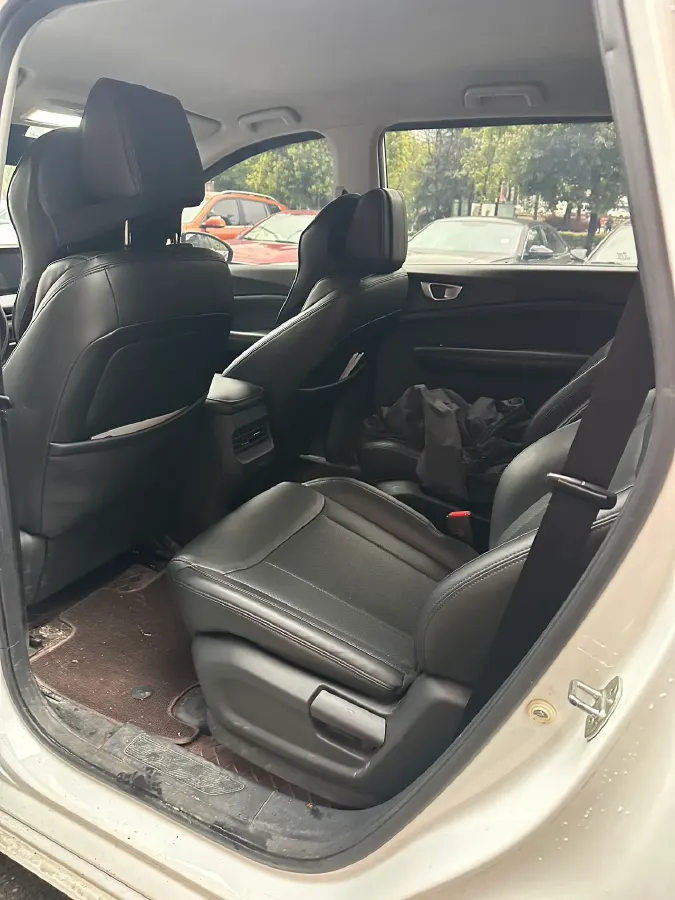 2022 WuLing JiaChen 1.5T 147HP L4 6MT,autocango,china used car exporter,china ev exporter,chinese used car exporter,chinese used ev exporter