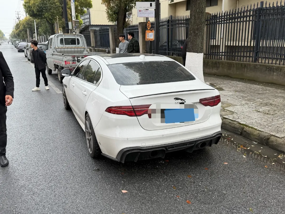 2022 Jaguar XEL 2.0T 250HP L4 8AT,autocango,china used car exporter,china ev exporter,chinese used car exporter,chinese used ev exporter