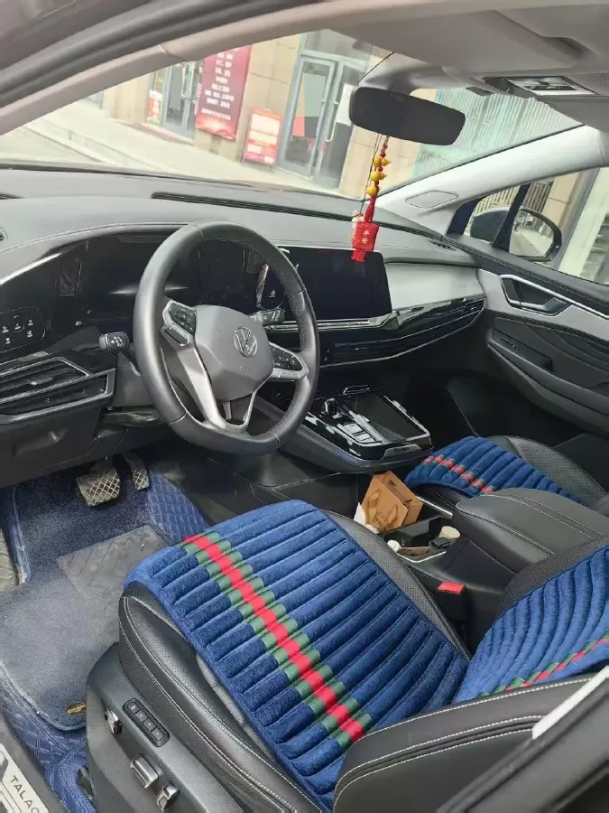 2023 Volkswagen Talagon 2.0T 220HP L4 7DCT,autocango,china used car exporter,china ev exporter,chinese used car exporter,chinese used ev exporter