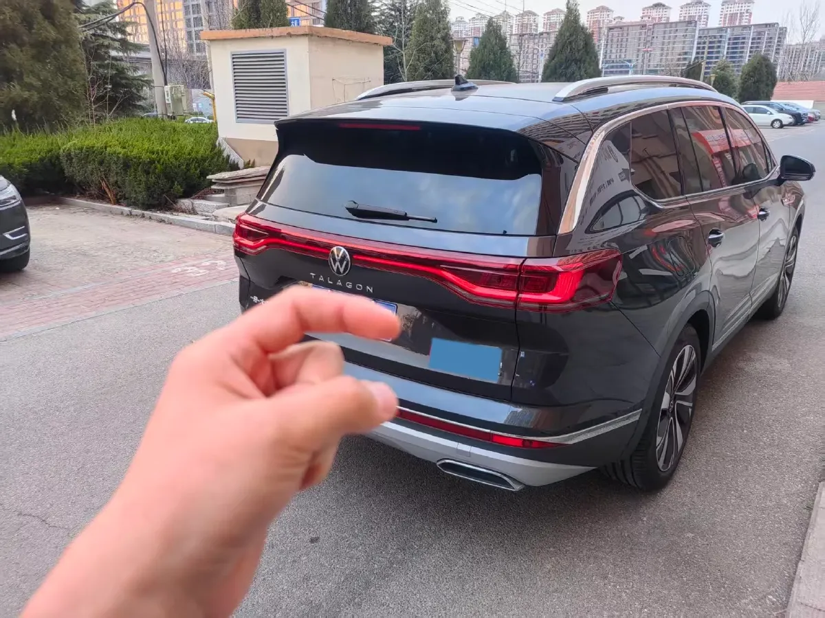 2023 Volkswagen Talagon 2.0T 220HP L4 7DCT,autocango,china used car exporter,china ev exporter,chinese used car exporter,chinese used ev exporter