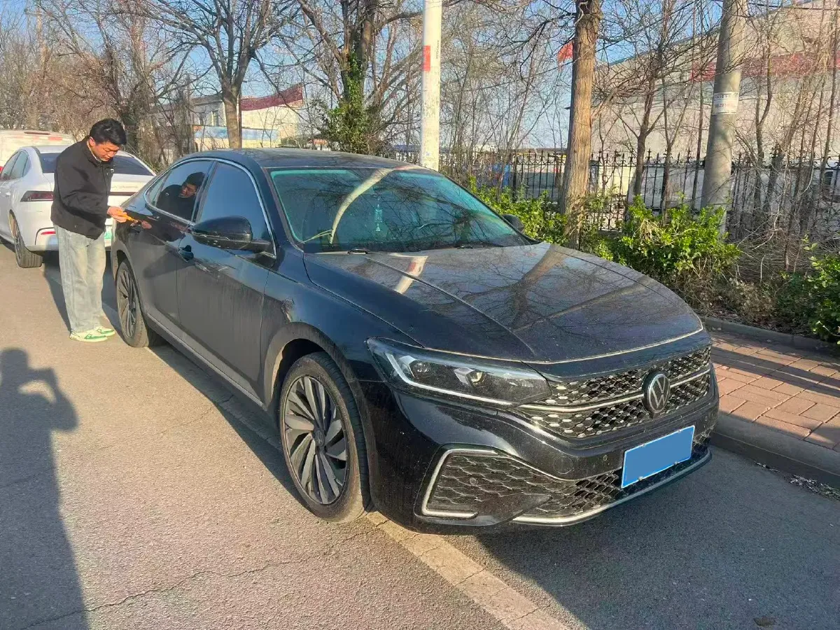 2023 Volkswagen Passat 2.0T 186HP L4 7DCT,autocango,china used car exporter,china ev exporter,chinese used car exporter,chinese used ev exporter