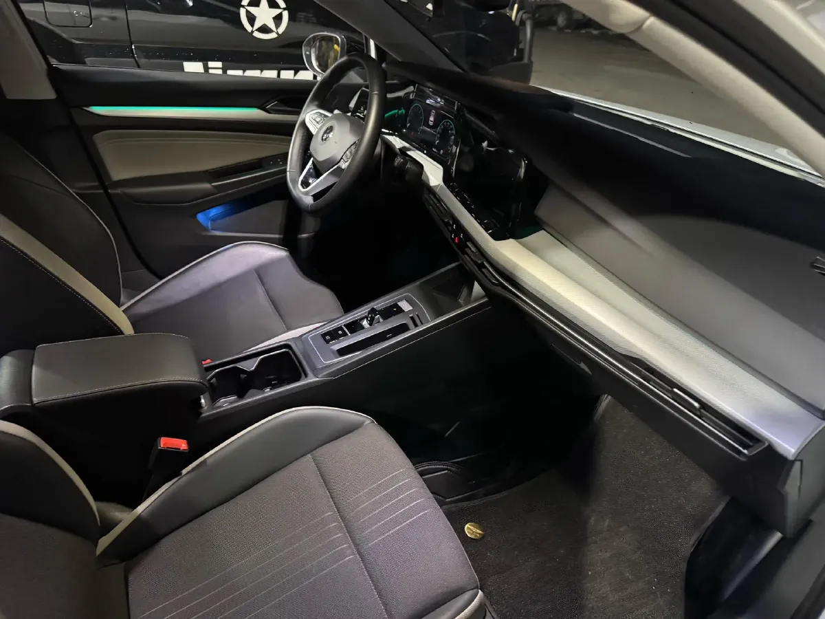 2021 Volkswagen Golf 1.4T 150HP L4 7DCT,autocango,china used car exporter,china ev exporter,chinese used car exporter,chinese used ev exporter