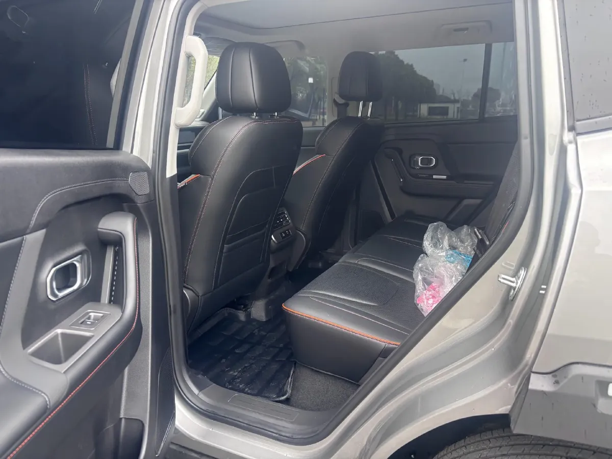 2025 Jetour Traveller 1.5T 184HP L4 7DCT,autocango,china used car exporter,china ev exporter,chinese used car exporter,chinese used ev exporter