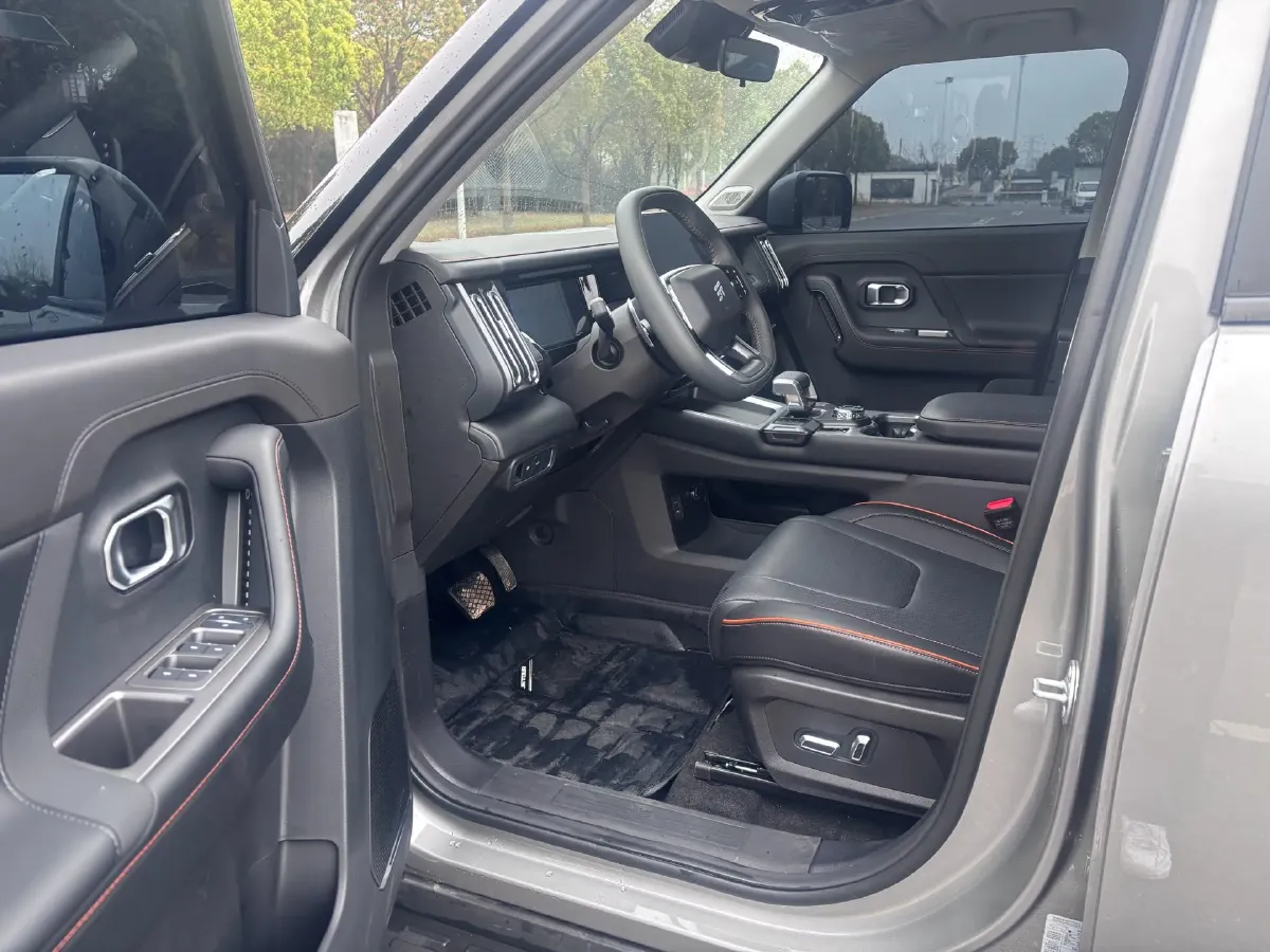 2025 Jetour Traveller 1.5T 184HP L4 7DCT,autocango,china used car exporter,china ev exporter,chinese used car exporter,chinese used ev exporter