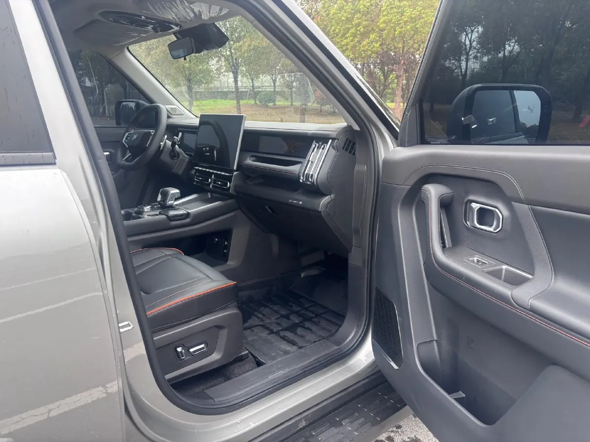 2025 Jetour Traveller 1.5T 184HP L4 7DCT,autocango,china used car exporter,china ev exporter,chinese used car exporter,chinese used ev exporter