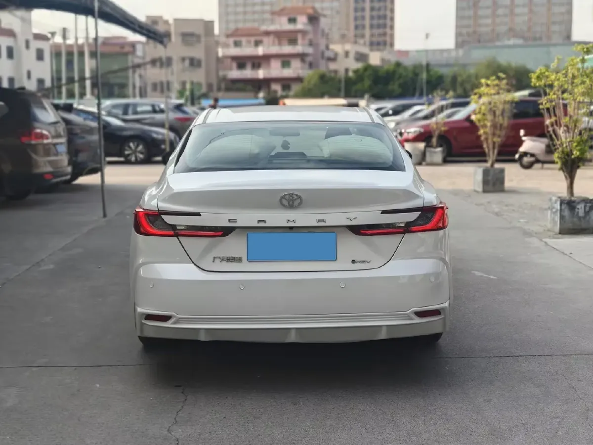 2024 Toyota Camry 2.0L 152HP L4 E-CVT Hybrid,autocango,china used car exporter,china ev exporter,chinese used car exporter,chinese used ev exporter