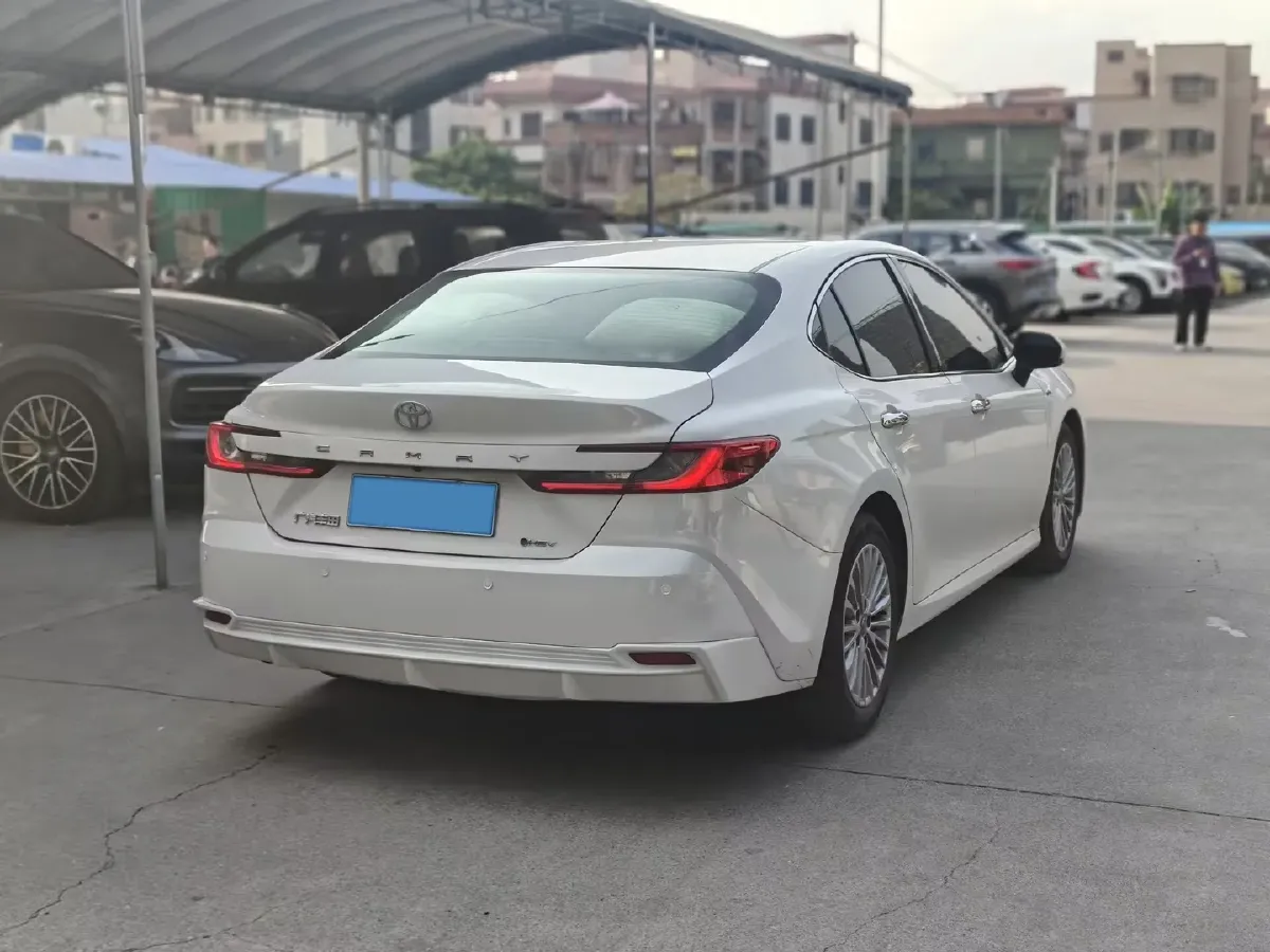 2024 Toyota Camry 2.0L 152HP L4 E-CVT Hybrid,autocango,china used car exporter,china ev exporter,chinese used car exporter,chinese used ev exporter