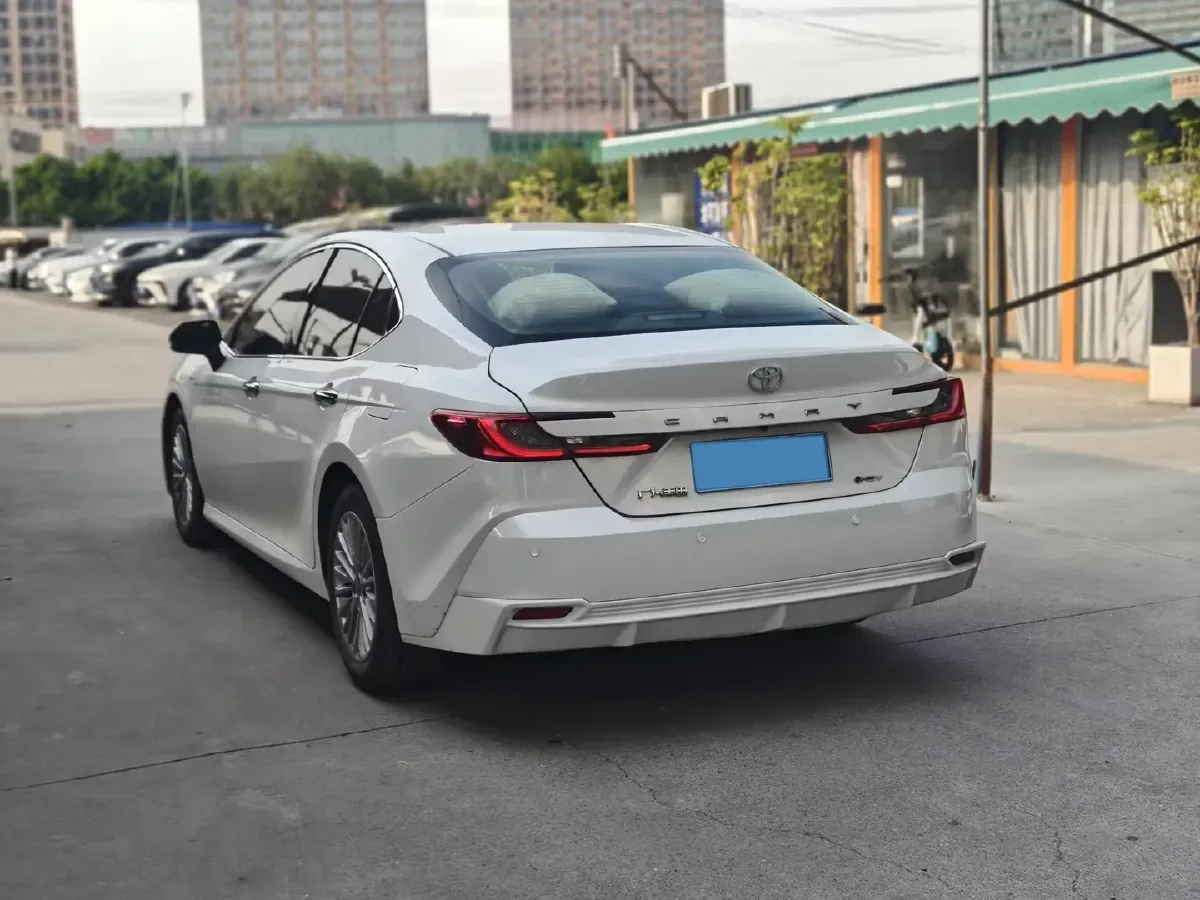 2024 Toyota Camry 2.0L 152HP L4 E-CVT Hybrid,autocango,china used car exporter,china ev exporter,chinese used car exporter,chinese used ev exporter